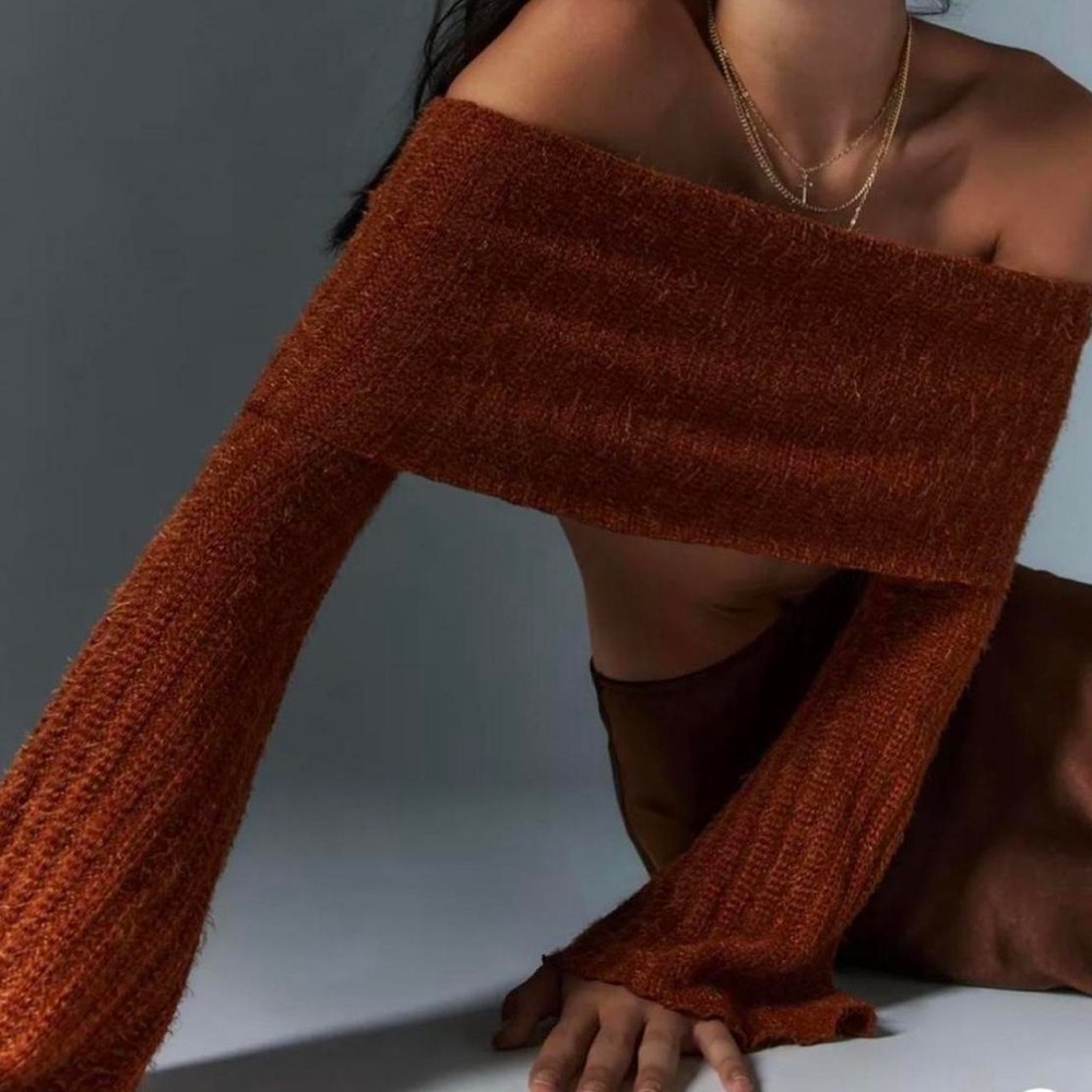 Silence + Noise Harper Off-Shoulder Sweater in Rich Rust